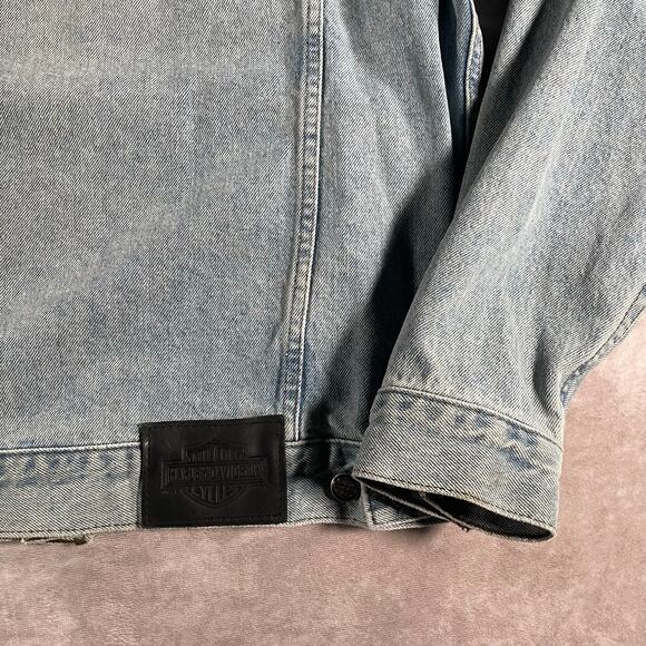 Vintage Harley Davidson Motorcycles Embroidered Light Wash Denim Trucker Jacket - Picture 4 of 7